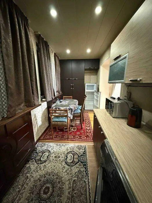 Чиланзар 6 квартал 2/2/4 балкон 2×6