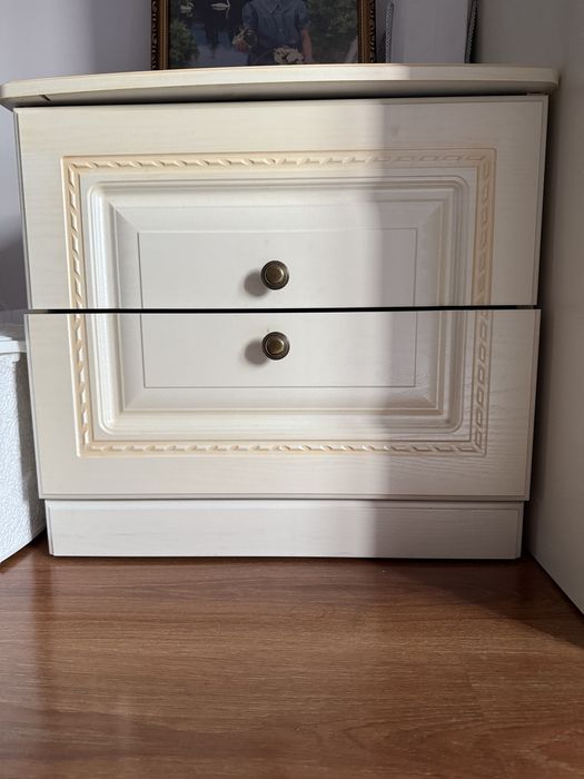 Кровать для спальни