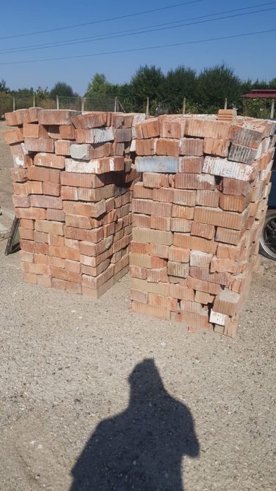 Cărămidă din demolări aprox 700 bucati