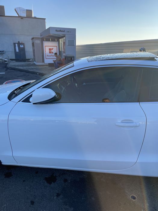 Usa a5 coupe alb stânga dreapta