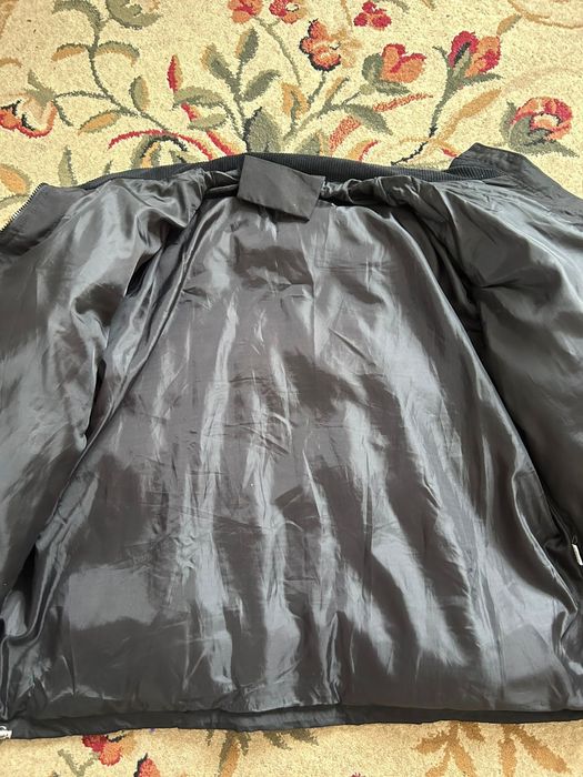 Продам куртку за 2000