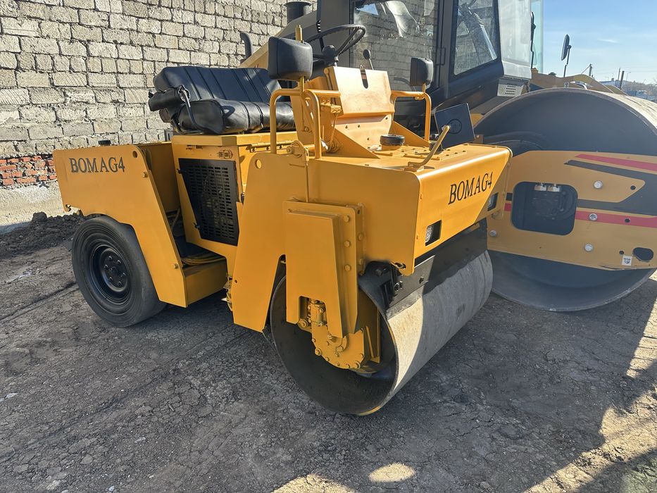 продается дорожный каток