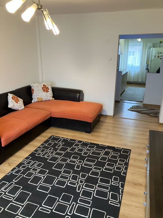 Inchiriez apartament 3 camere