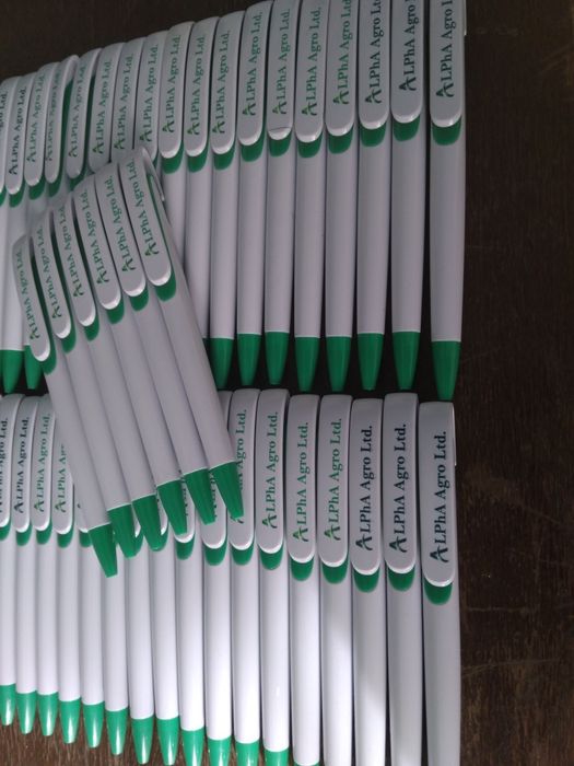 Blaknot va ruchkalar istalgan dizayinda