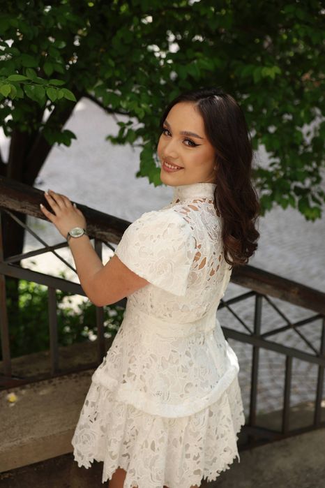 Rochie alba eleganta