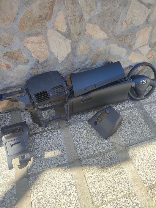 Табло за тойота корола е150 2008г