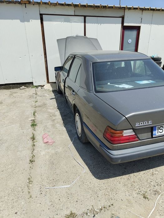 Mercedes Benz w124 2.0 benzina