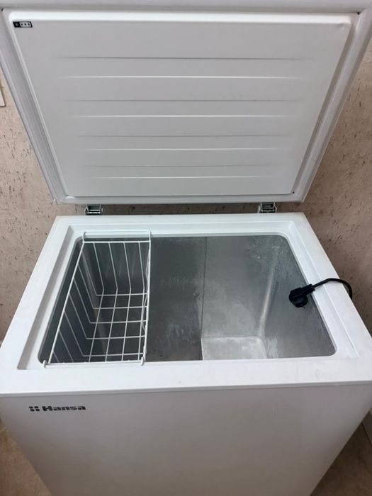 Продам морозильник