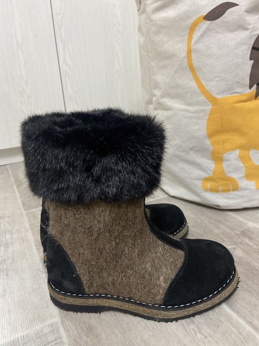 Продам войлочные валенки