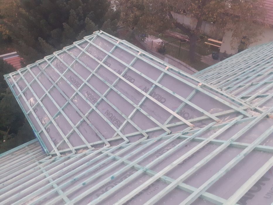 Înlocuire acoperiș reparatii tabla Bilka izolație termică foișor terasă dulgherie