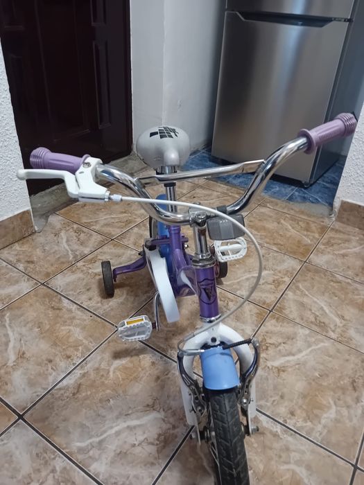 Bicucleta copil cu roti ajutatoare detasabile
