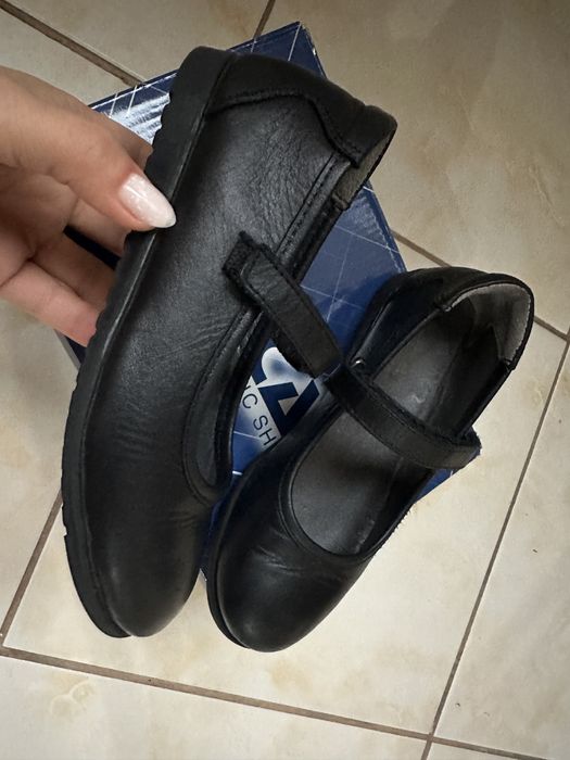 Школьная форма, школьная обувь