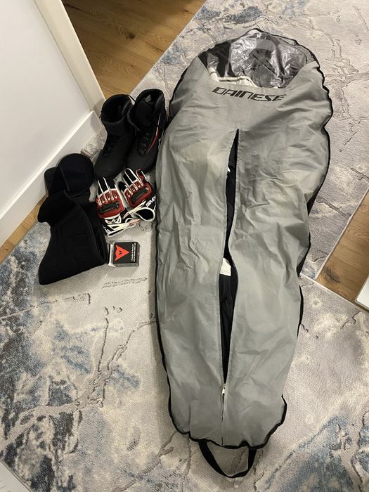 Costum motocicleta marimea 58 Dainese