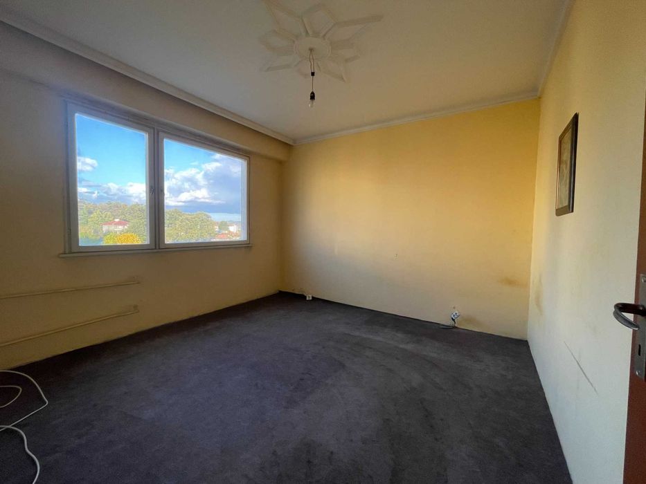 Продава се: тристаен апартамент - кв. Трендафил 2