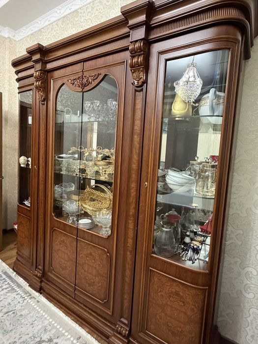 Сервант для гостинной