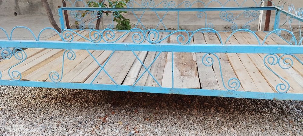 Кроват уличный навои