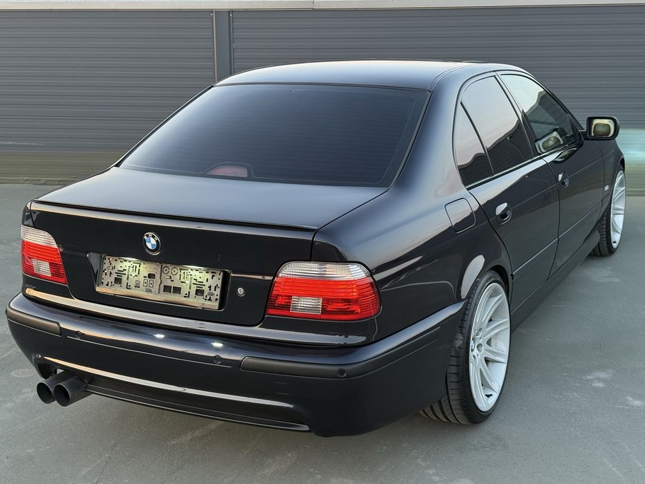 BMW Seria 5 E39 520i 170 CP Euro 4 individual M Paket Facelift Limuzina an: 2002 Raritate Xenon Trapa Piele Jante