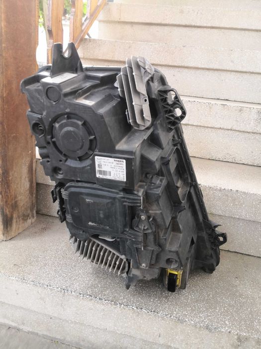 Фар Volvo FH LED ляв/Фар Volvo FH16 FH4/Фар Волво ФХ Оригинален