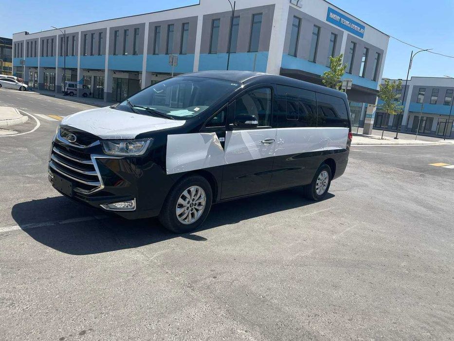 JAC M4 refine 9 kishilik miniven