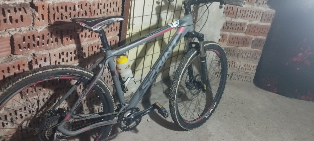 Bicicleta mtb 8*3