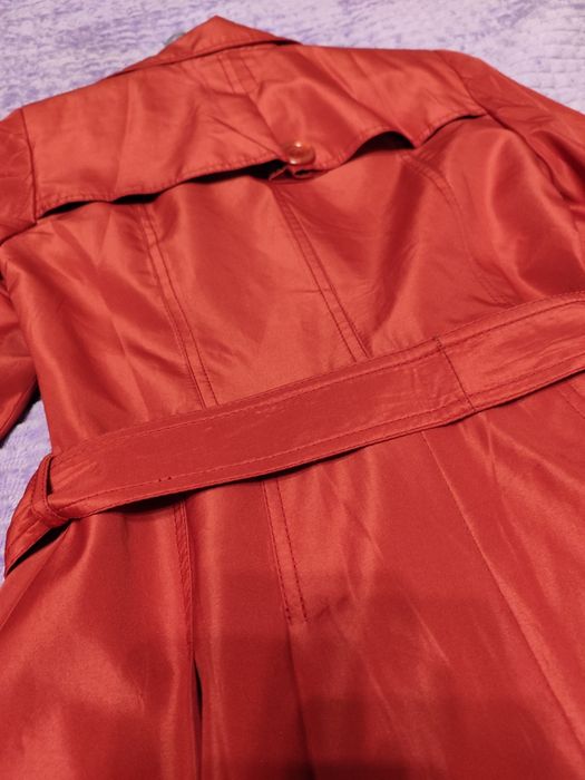 Женский элегантный плащ