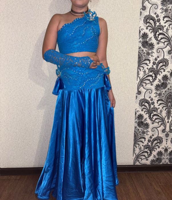 Продам 2 платья