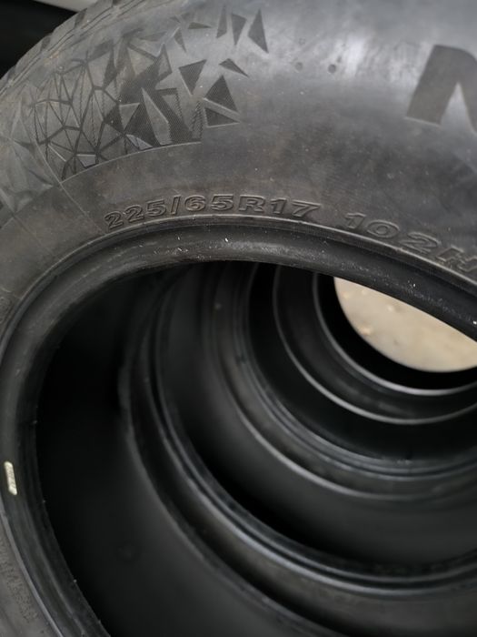 Зимни Гуми 225/65/17