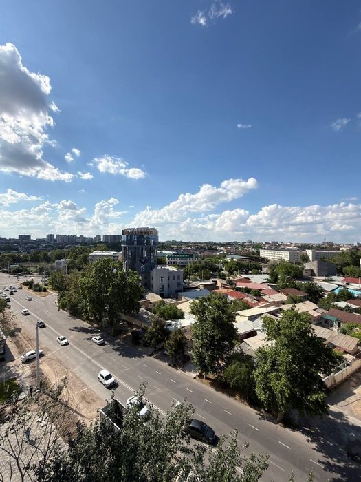 Срочна сотилади Мирзо улугбек налоговый 8этаж кадастери чиккан