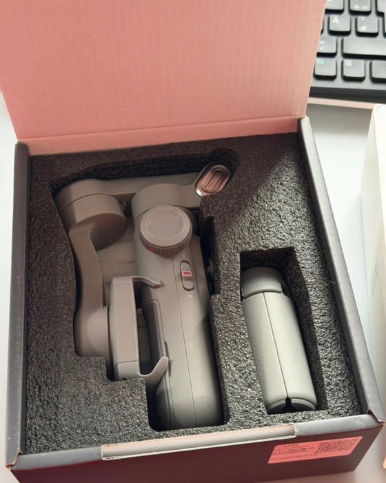 Stabilizator Gimbal Aochuan Smart X Pro cu 3 axe