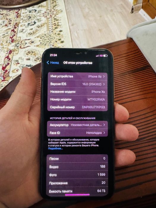 Iphone xs.      .