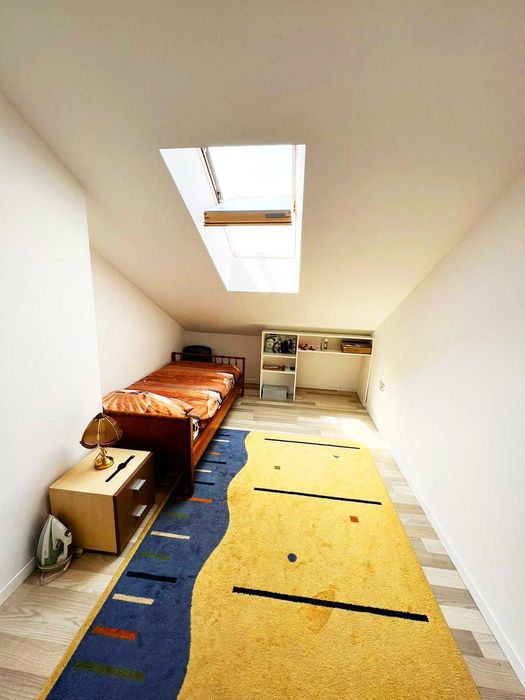 Închiriez apartament 3 camere, semidecomandat, Valea Lupului