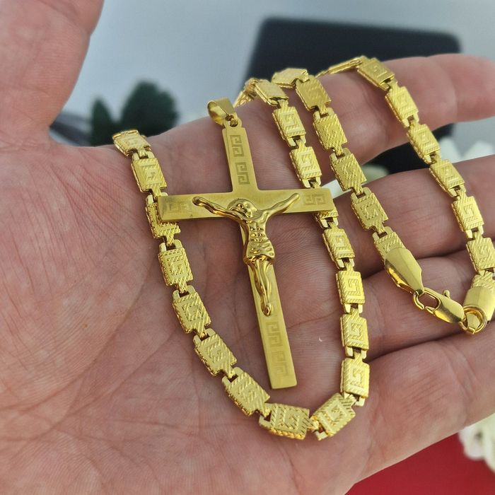 Ланец и кръст модел ,, Royal Cross Shine”