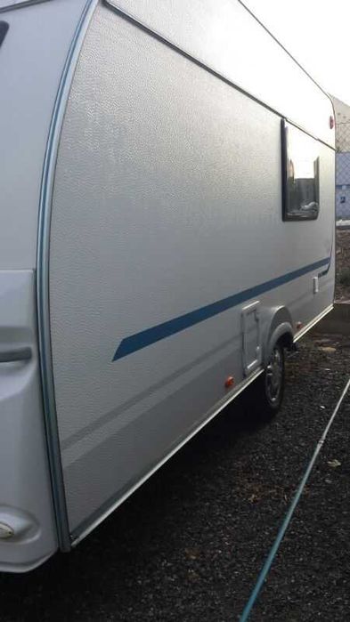 Vand  rulota fast-food, si rulota camping.