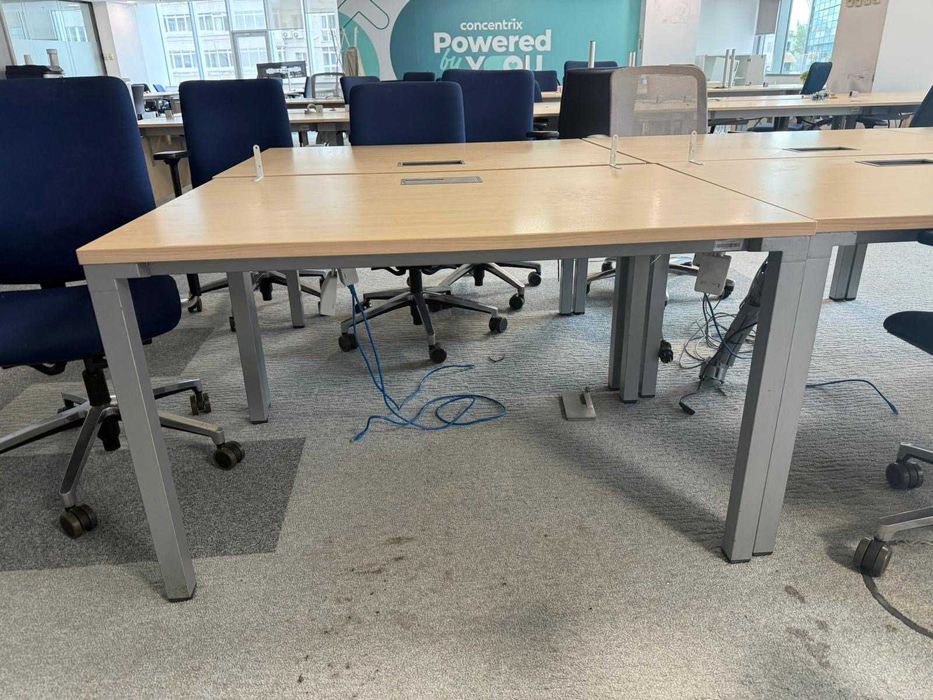 Birou SteelCase solid cu cadru metalic; Birou call center; Birouri SH STOC 100 BUCATI