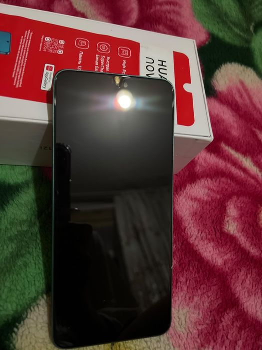 Huawei nova 21i.