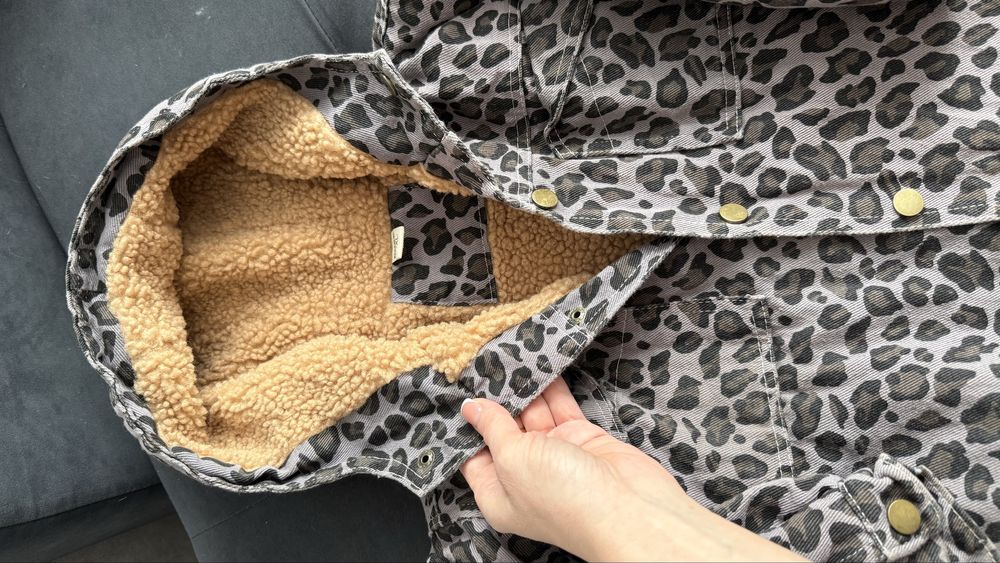 Продам весенее-осеннюю куртку