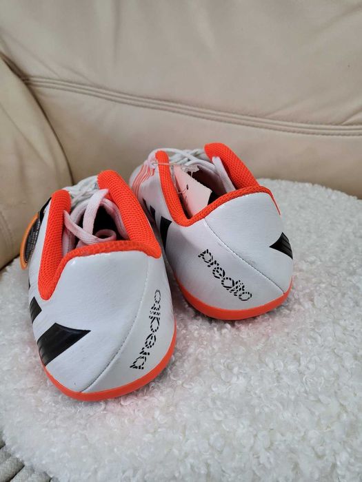 Нови калеври ADIDAS