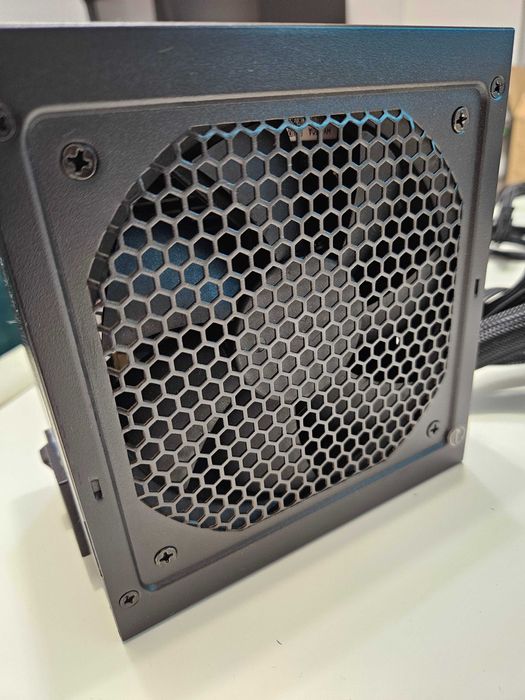 PSU Sursa premium Seasonic 550W 80+ Bronze