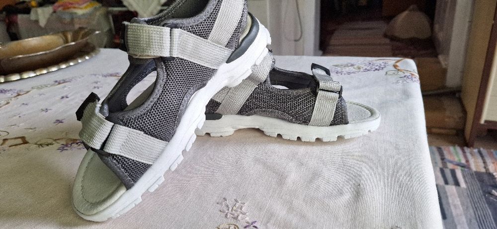 Sandale mărimea 38 smyk kids