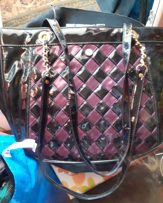 genti  aduse din italia, unele noi nepurtate de firma