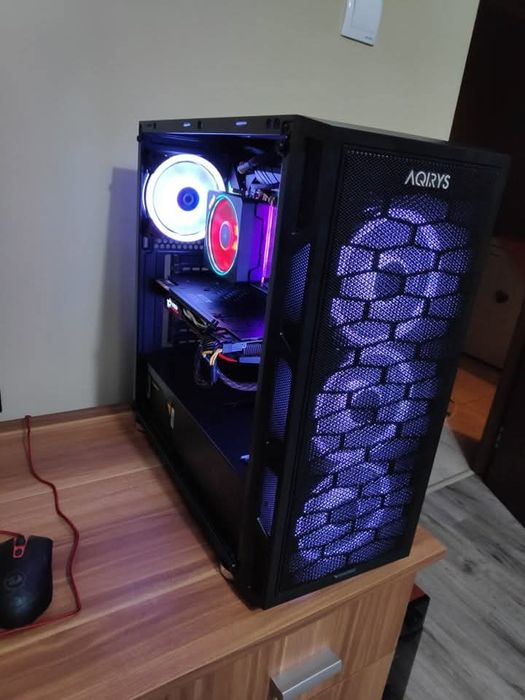 Vând pc COMPLET !( Doar complet)