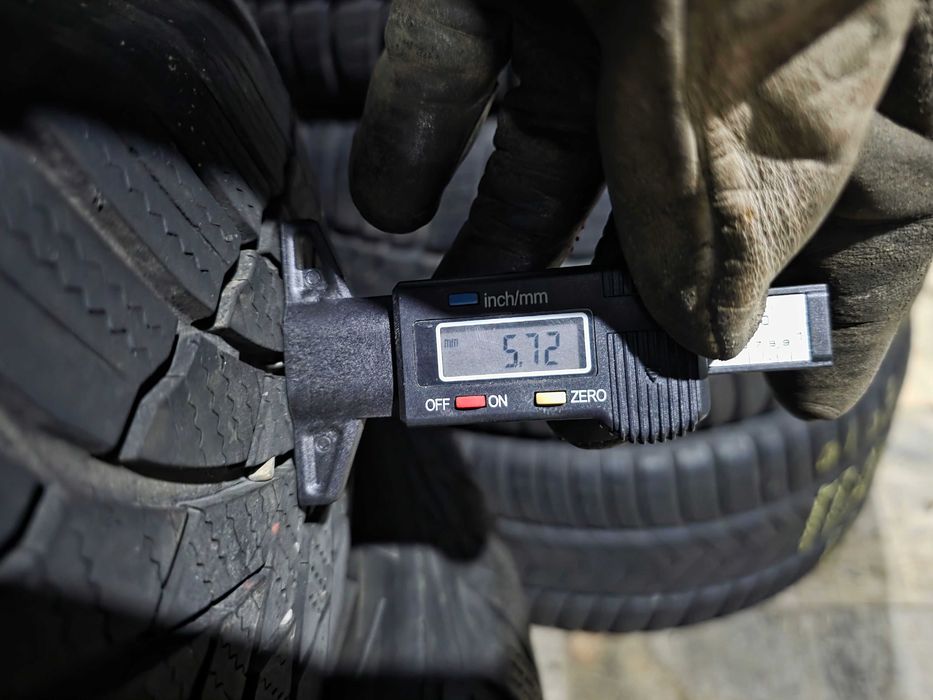 2бр Зимни гуми 205 60 16 - Bridgestone - DOT 2024