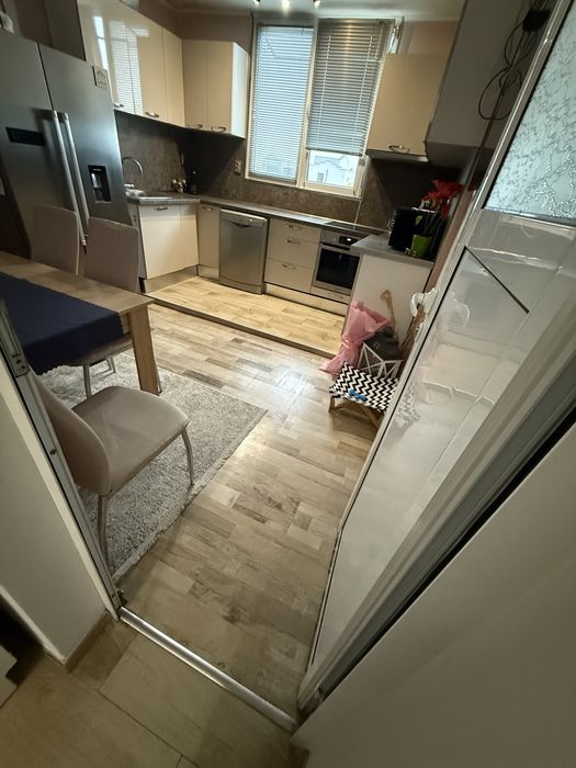 Дава се под наем Двустаен апартамент в Пловдив, Изгрев - 50 кв.м за 255 € - Снимка #3