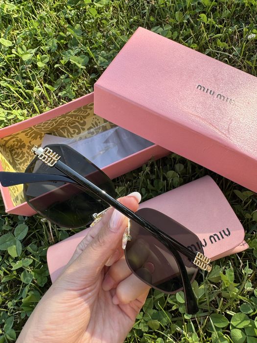 Ochelari de soare Miu Miu