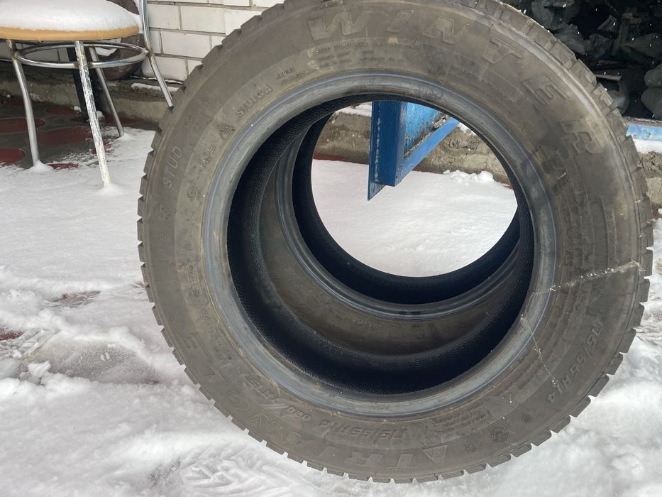 Продам шины комплект