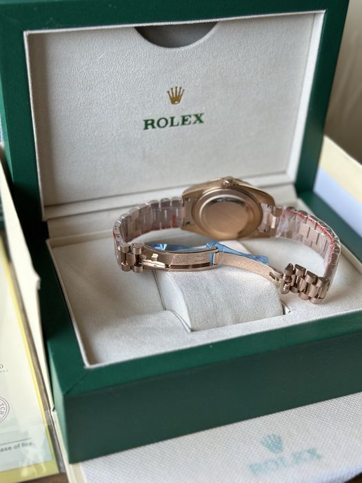 Rolex Day-Date Rose Gold And Green 41 mm