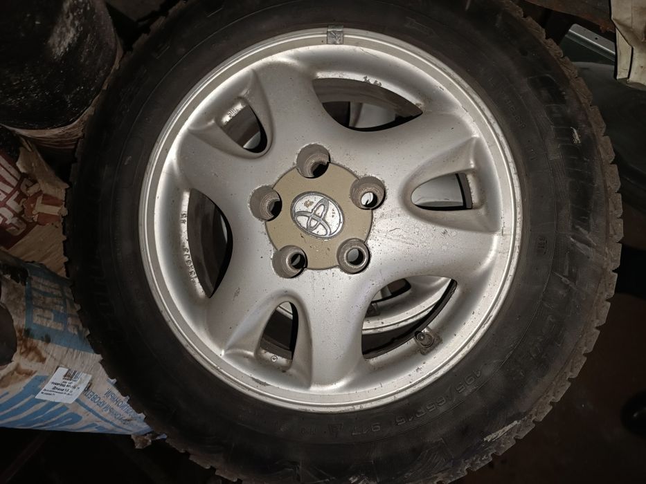 Диски с шипованными шинами Р15