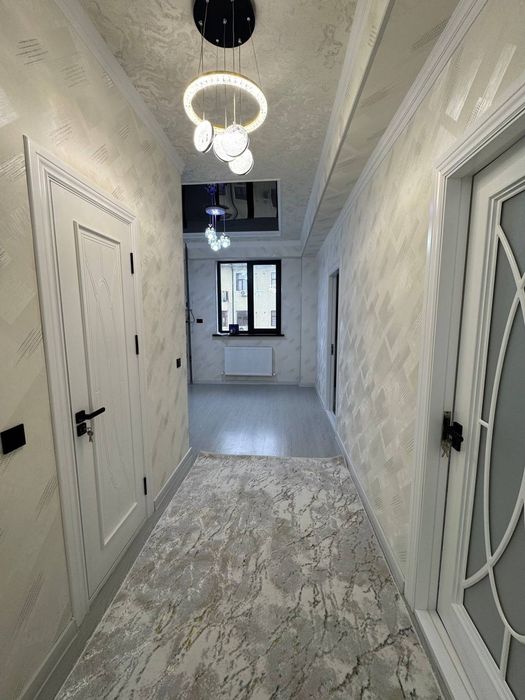 8 qavatli liftlik domning 6-qavatidan
3 xonalik qilingan tayyor xonado