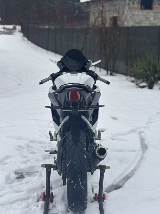 Yamaha yzf r125