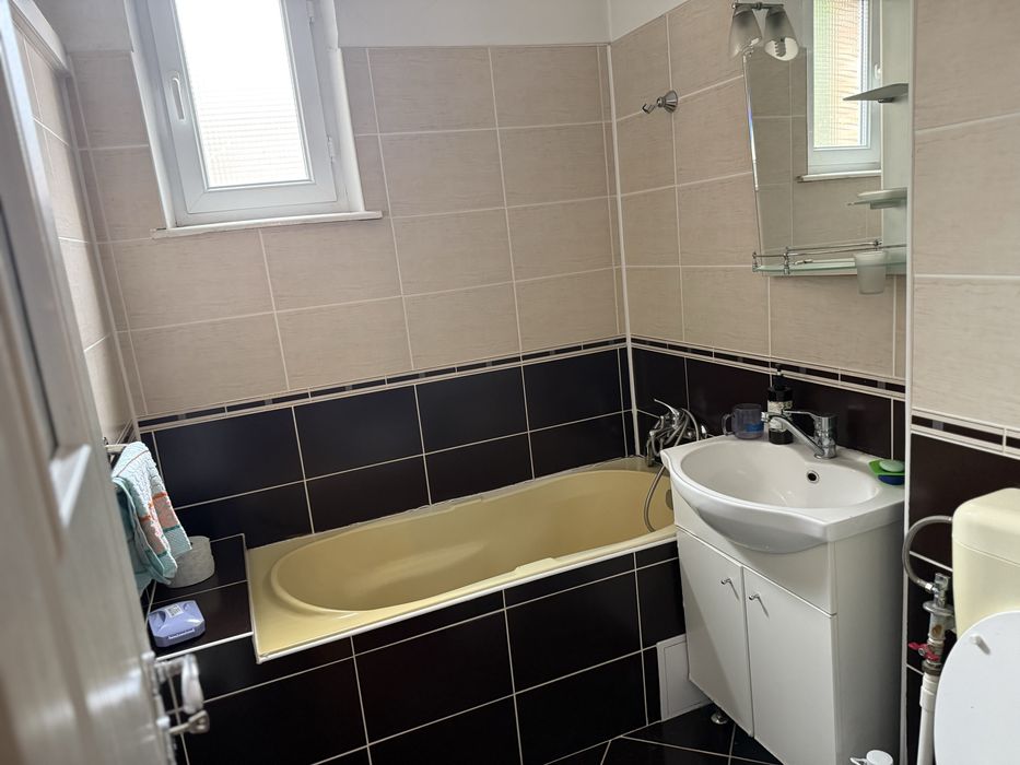 Apartament 4 camere